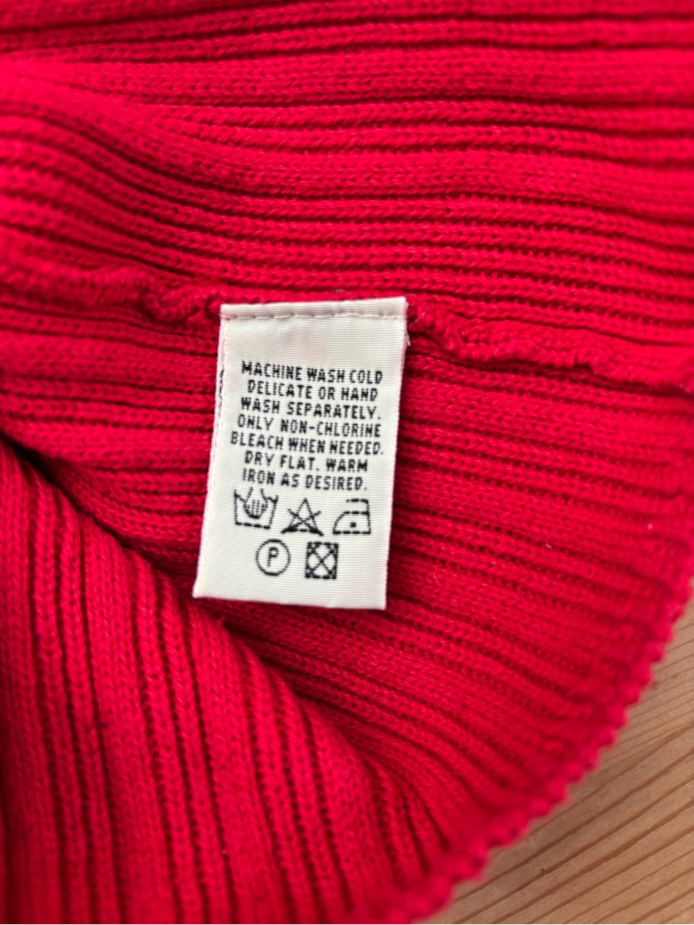 Eddie Bauer ribbed knit button-front vest - Picture 4 of 8
